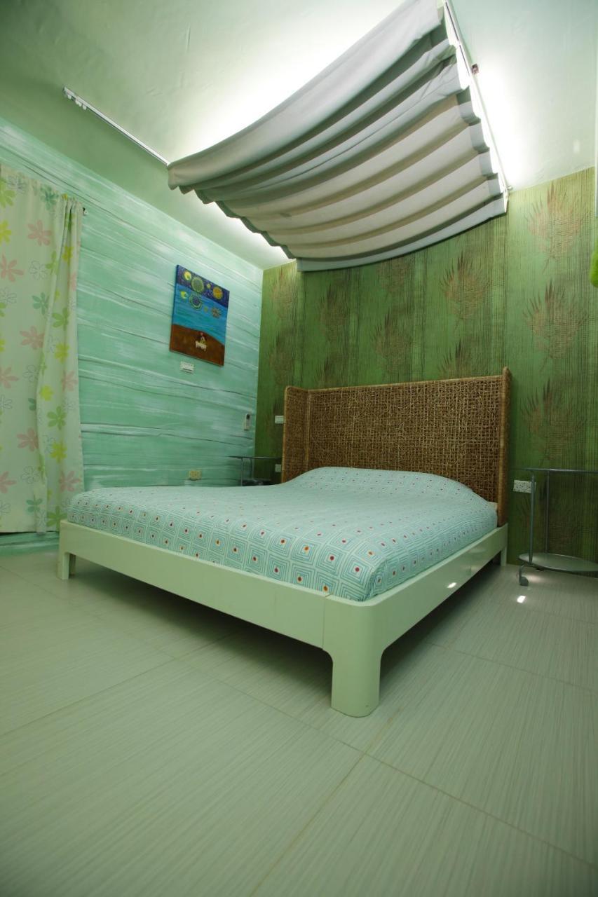 Sha Feng Lu Dian Bed & Breakfast Манонг Екстериор снимка