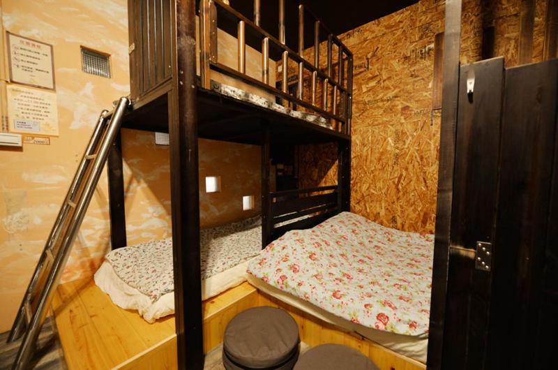 Sha Feng Lu Dian Bed & Breakfast Манонг Екстериор снимка